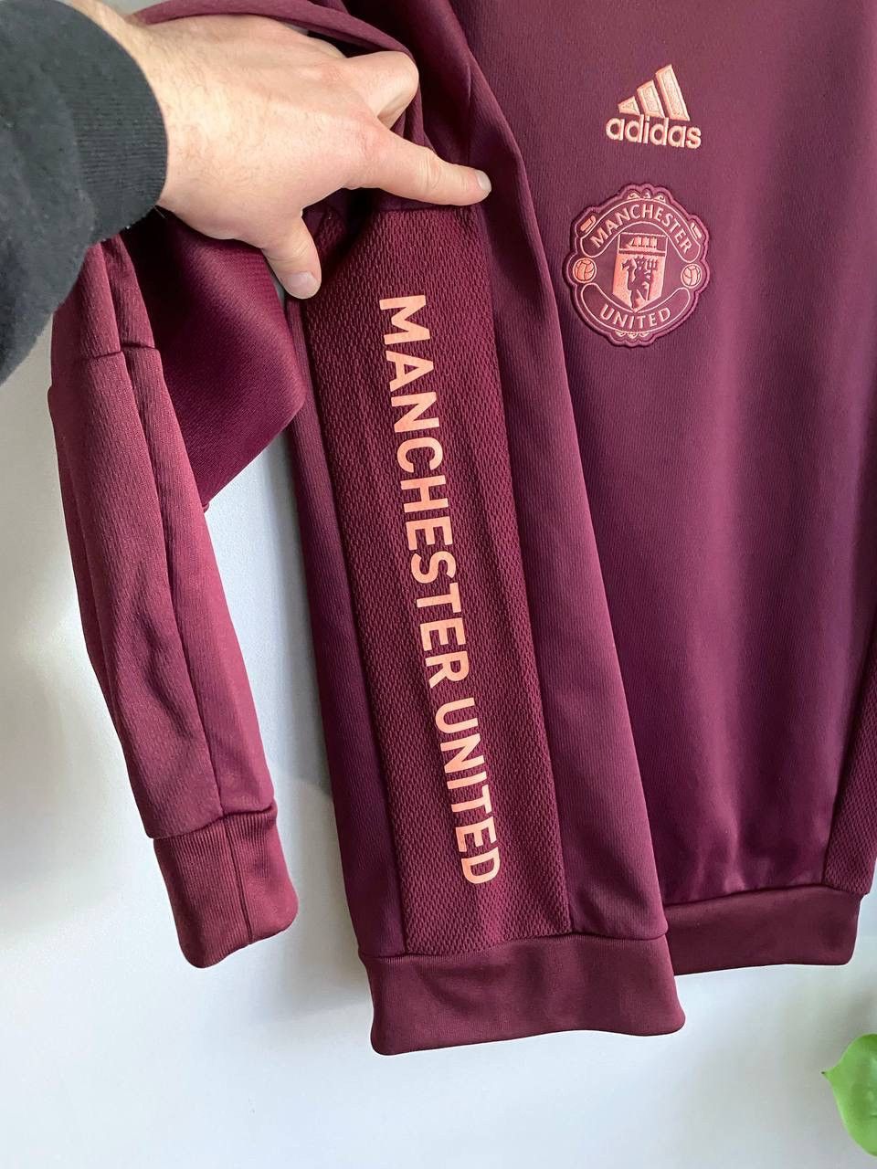 Adidas FC Manchester United 2020/2021 Training Travel Sweatshirt, M Size US M / EU 48-50 / 2 - 8 Thumbnail