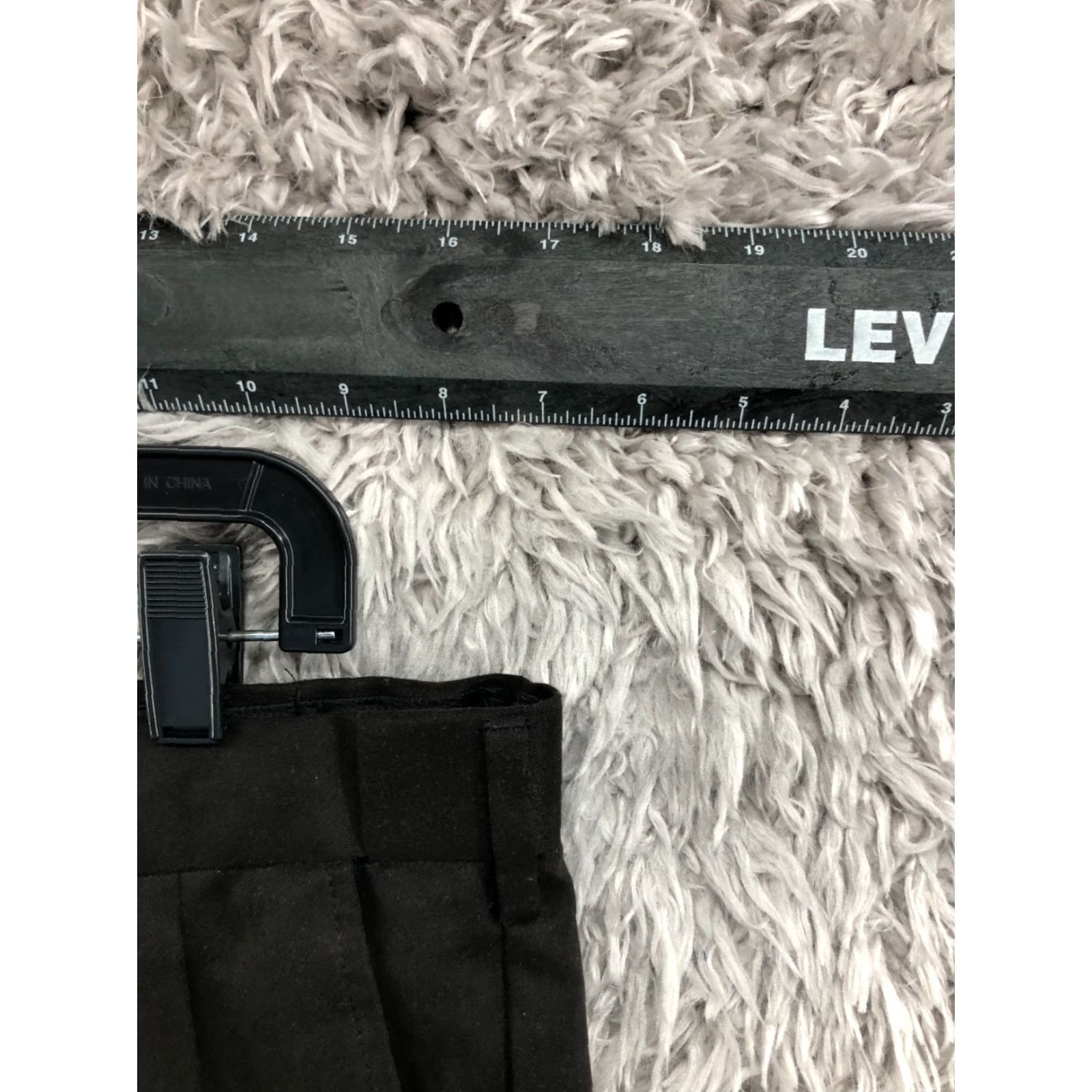Perry Ellis Perry Ellis Portfolio Pants Mens 34x32 Brown Polyester Pleated Cuffed Dress Pants Regular Men Brown 34 Straight 32 Inseam 34 Waist Vintage No N/A Size US 34 / EU 50 - 2 Thumbnail