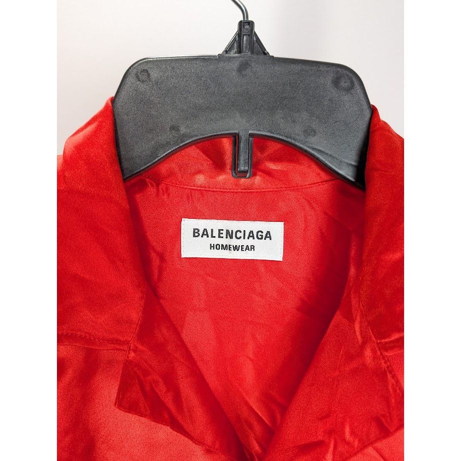 Balenciaga o1rshd1 Short Sleeve Shirt in Red Size US M / EU 48-50 / 2 - 4 Thumbnail