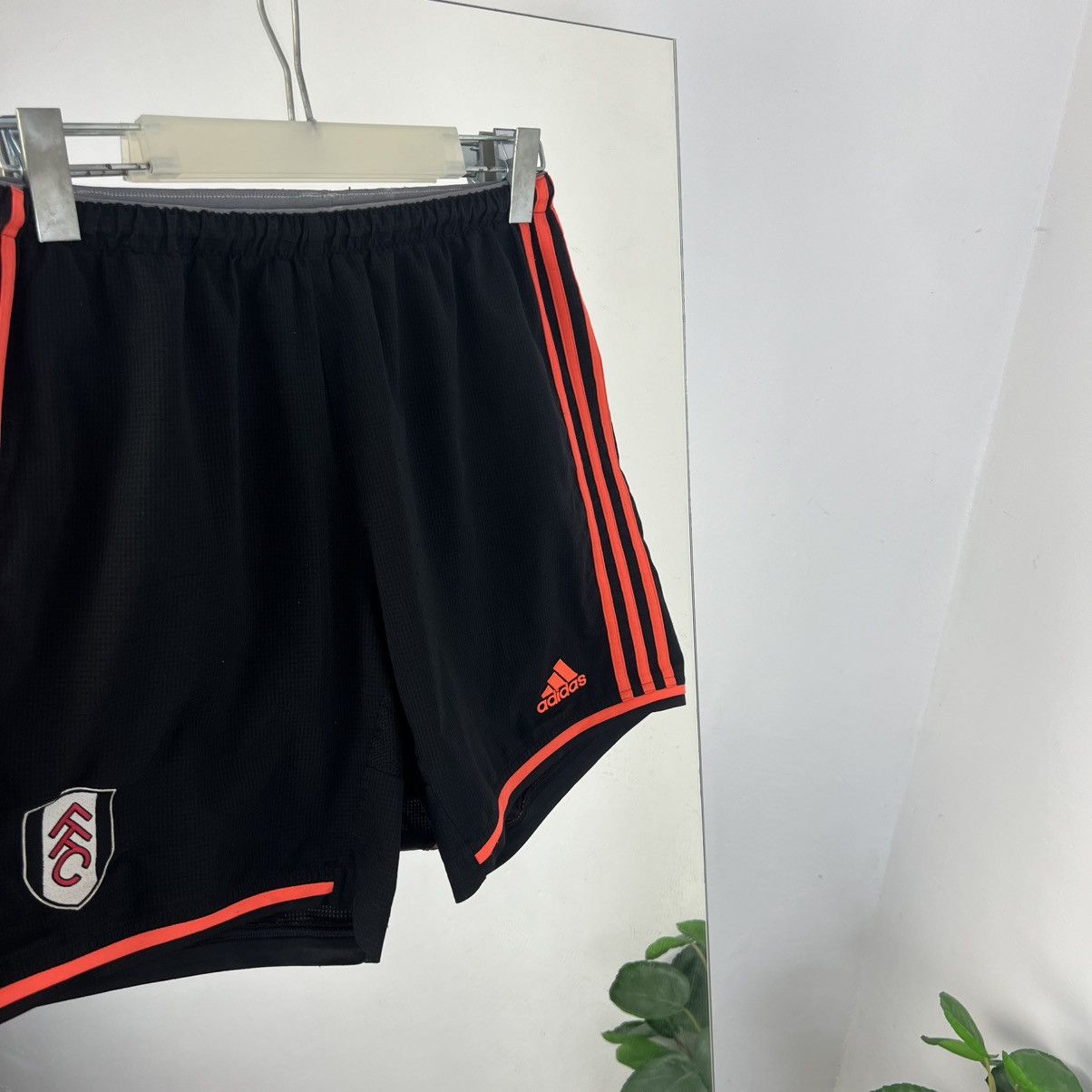 Adidas Vintage Adidas Fulham FC Soccer Jersey Shorts Size US 32 / EU 48 - 3 Thumbnail