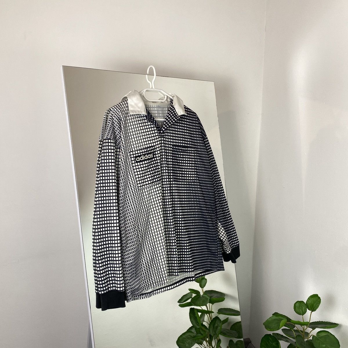 Vintage VINTAGE ADIDAS 3D LONG SLEEVE 90s RETRO Size US XL / EU 56 / 4 - 1 Thumbnail
