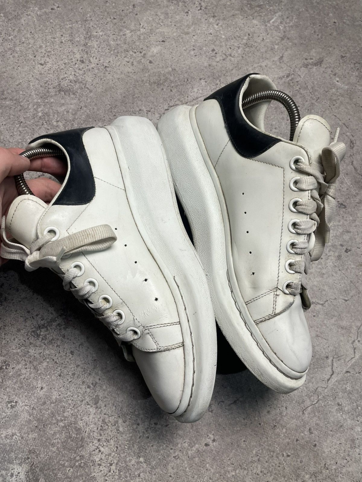 Alexander McQueen Alexander McQueen Sneakers Size 41.5 Size US 8.5 / EU 41-42 - 4 Thumbnail