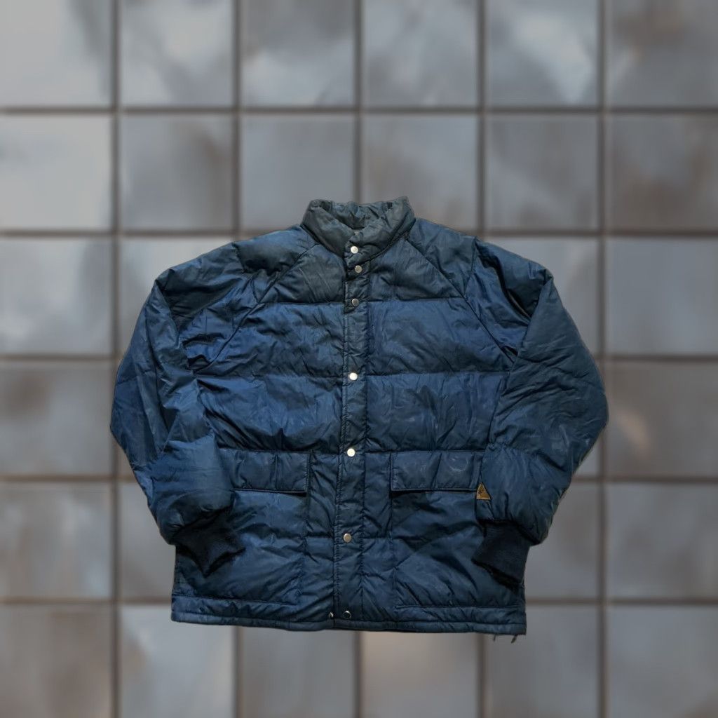 Camel VINTAGE Camel Northern Goose Down Navy Blue Quilted Puffer Jacket XL Adults Blue Goose Down 1980s Mens/Unisex Size US XL / EU 56 / 4 - 1 Thumbnail