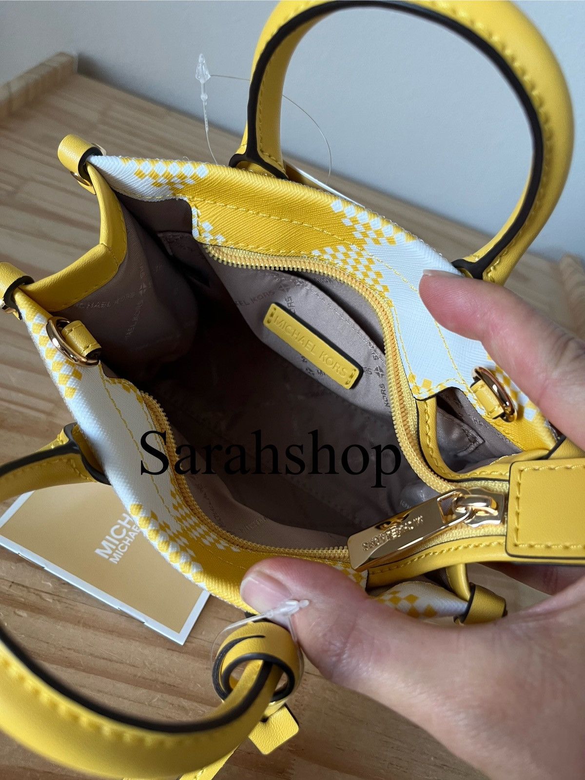 Michael Kors Michael Kors Purse Size ONE SIZE - 10 Thumbnail