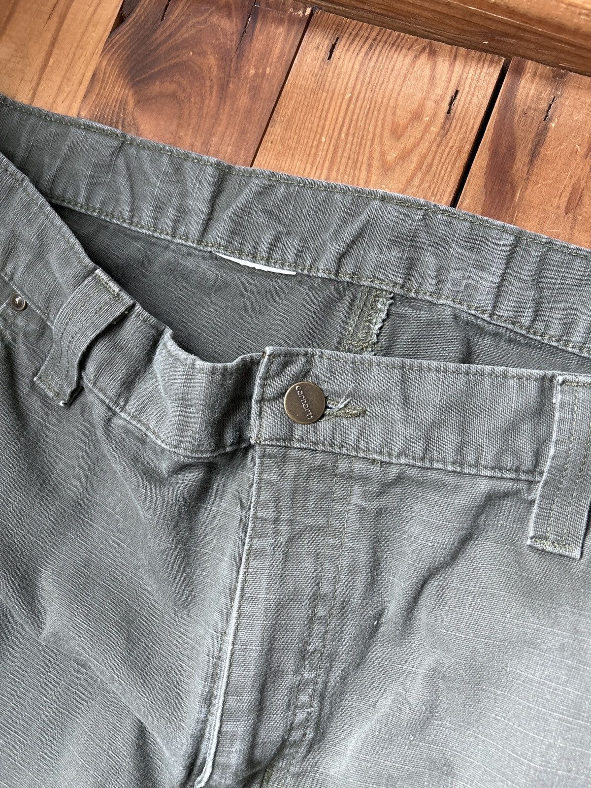 Carhartt × Vintage Vintage Carhartt Green Tactical Cargo Pants Size US 36 / EU 52 - 2 Thumbnail