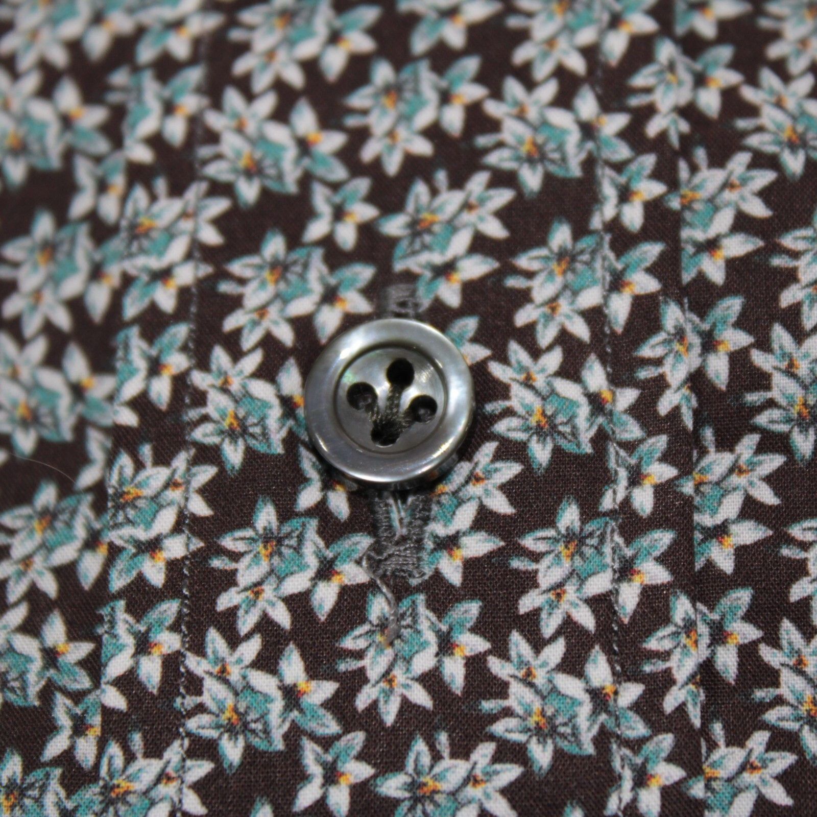 Luciano Barbera Luciano Barbera New with tags Shirt Size M US In Brown Size US M / EU 48-50 / 2 - 7 Thumbnail