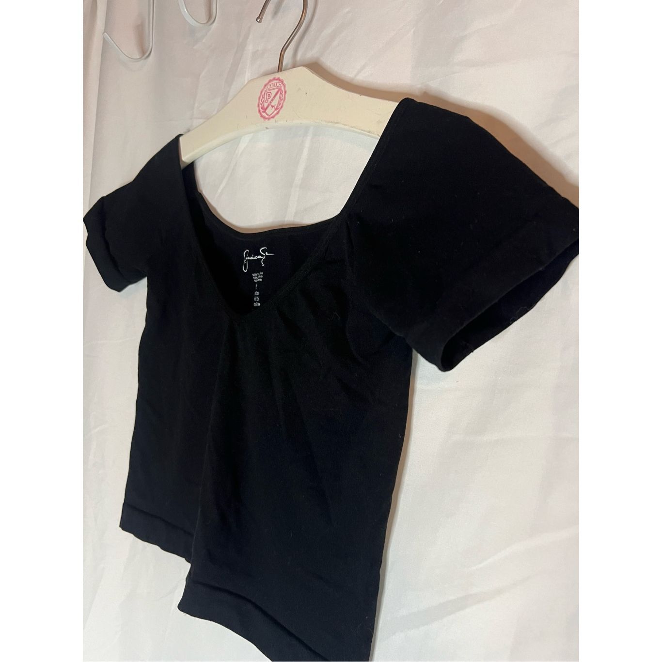 Other Jessica Simpson Black Crop Top V-Neck Woman’s Size Medium Size M / US 6-8 / IT 42-44 - 2 Thumbnail