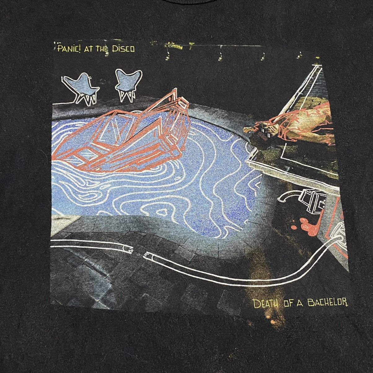 Band Tees × Tultex Panic at the disco band Size US M / EU 48-50 / 2 - 2 Thumbnail