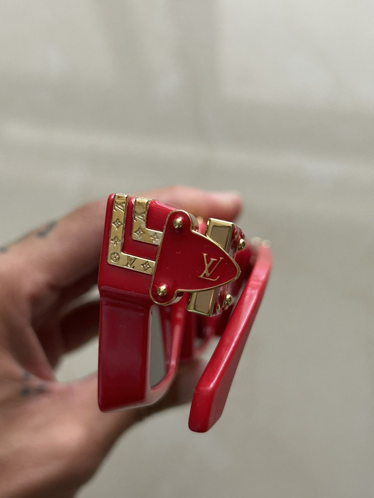 Louis Vuitton Louis Vuitton Red Millionaires Size ONE SIZE - 4 Thumbnail