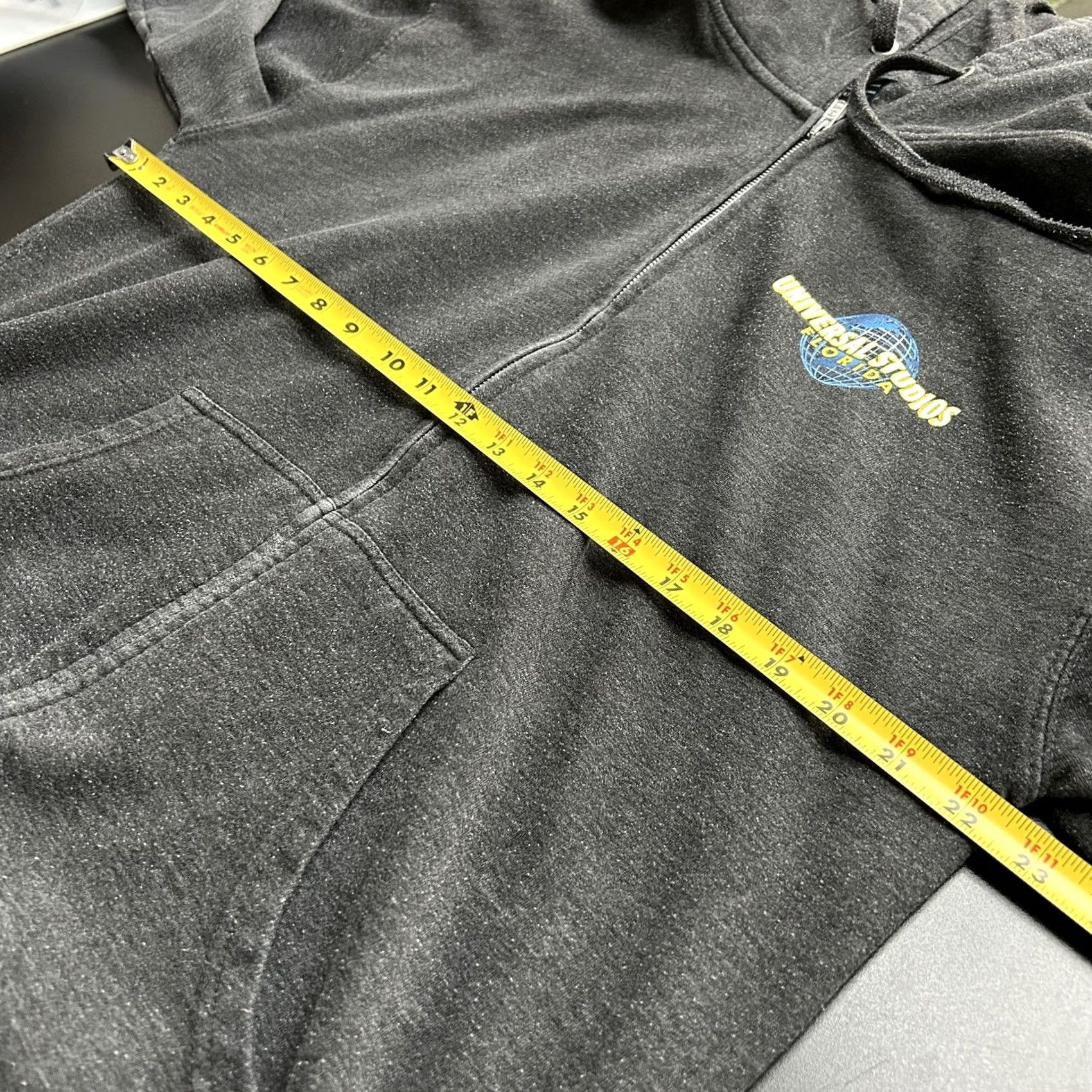 Vintage VINTAGE Universal Studios Florida Hoodie Sweatshirt Mens XL Gray Zip Up Park Size US XL / EU 56 / 4 - 5 Thumbnail