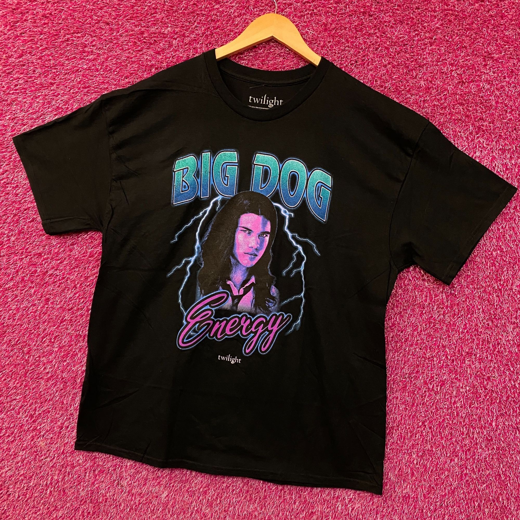 Other Twilight Jacob Black Big Dog Energy Graphic T-Shirt XL Size US XL / EU 56 / 4 - 3 Thumbnail