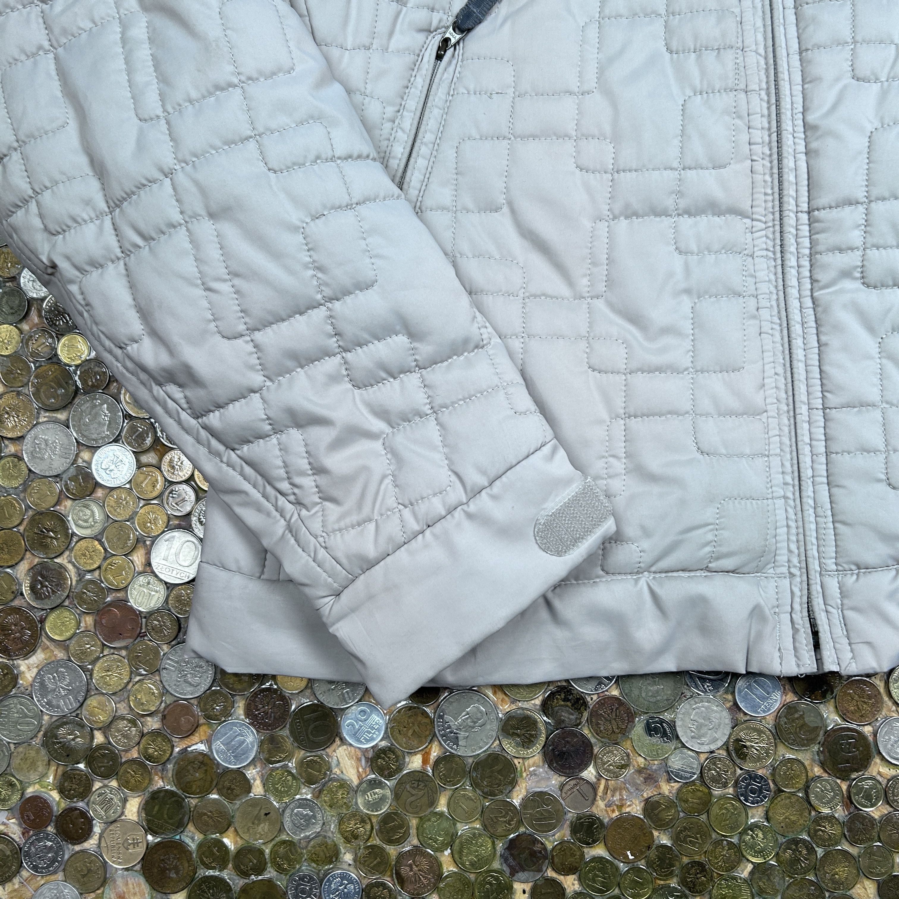 Nike ACG Nike ACG qualited jacket WMNS removable sleeve Size L / US 10 / IT 46 - 6 Thumbnail
