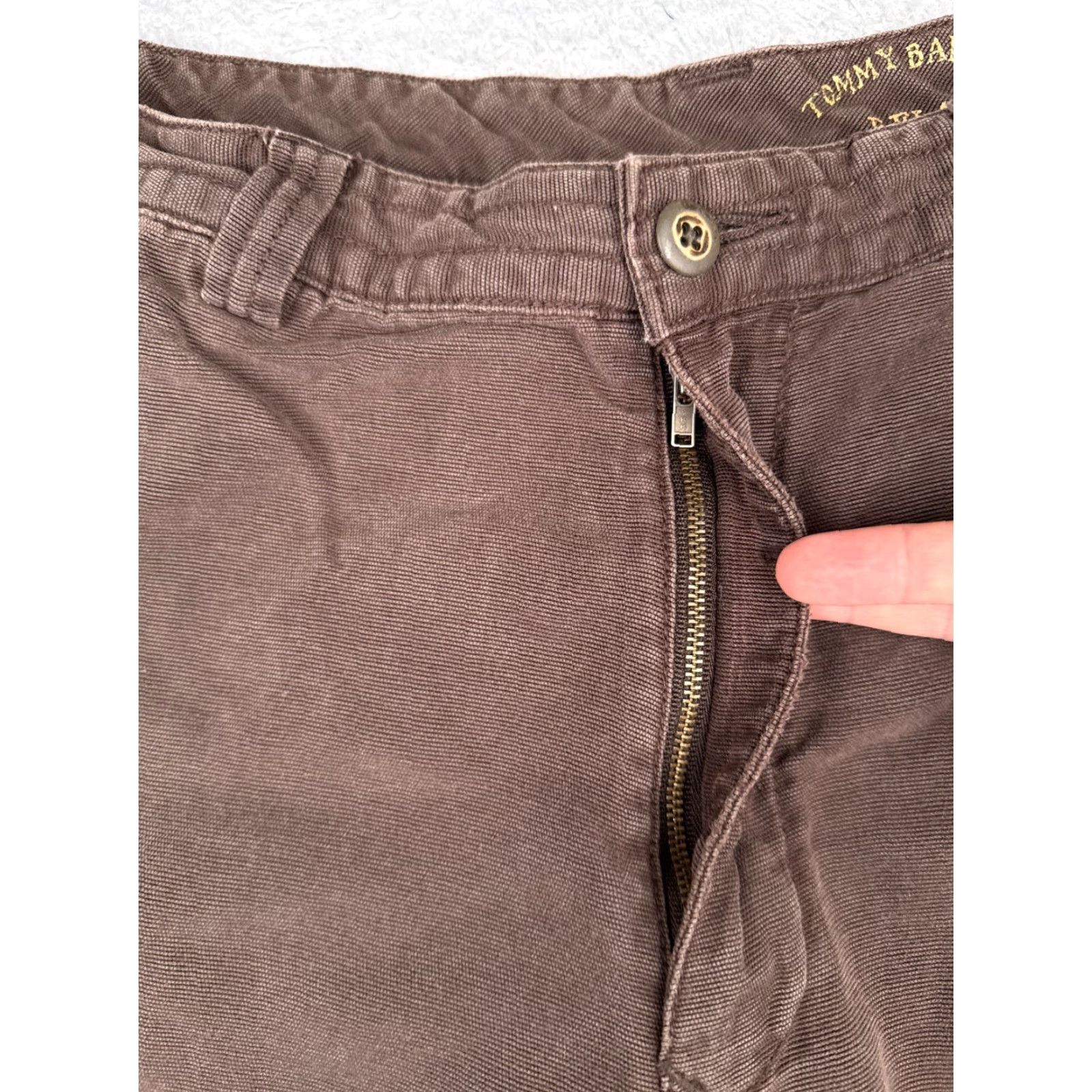 Tommy Bahama Tommy Bahama Shorts Mens 36 Brown Cargo Tencel Blend Hike Camp Vacation 36x9 Size US 36 / EU 52 - 6 Thumbnail