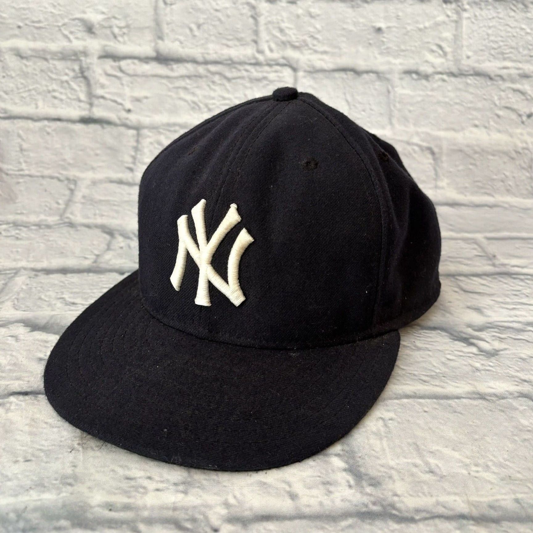 New Era NY Yankees MLB New Era 59FIFTY On Field Cool Base Hat Fitted 7 5/8 Navy White Unisex Adults Baseball Cap Mens/ Womens Size ONE SIZE - 2 Thumbnail