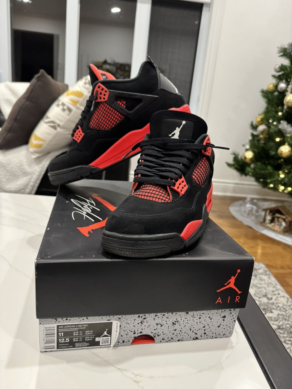 Jordan 4 christmas on sale