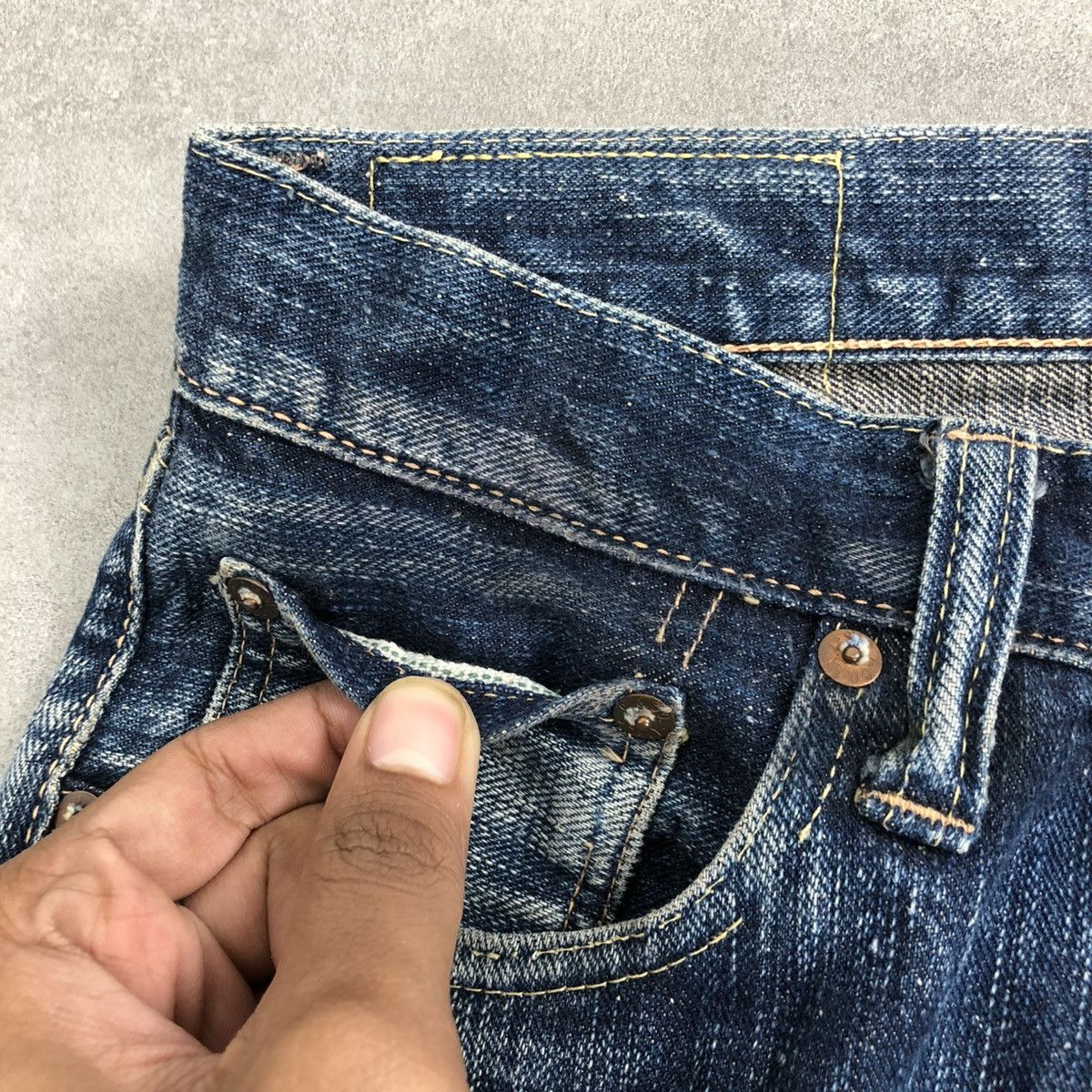 Japanese Brand × Sugar Cane 🇯🇵 Vintage Sugar Cane Onikiwa Distressed Faded Selvedge Jeans Size US 27 - 8 Thumbnail