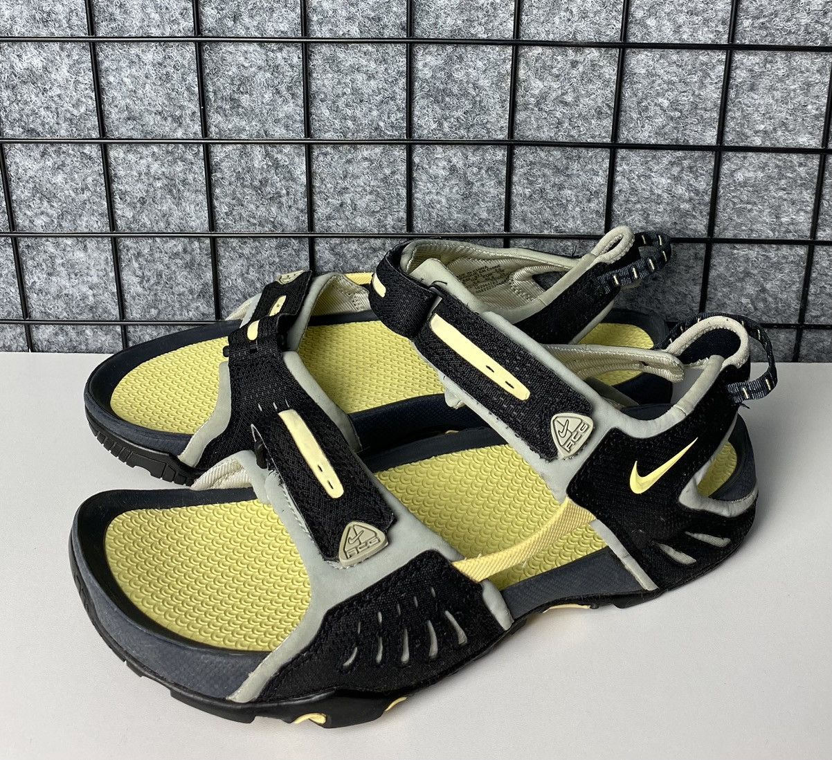 nike acg slide sandals