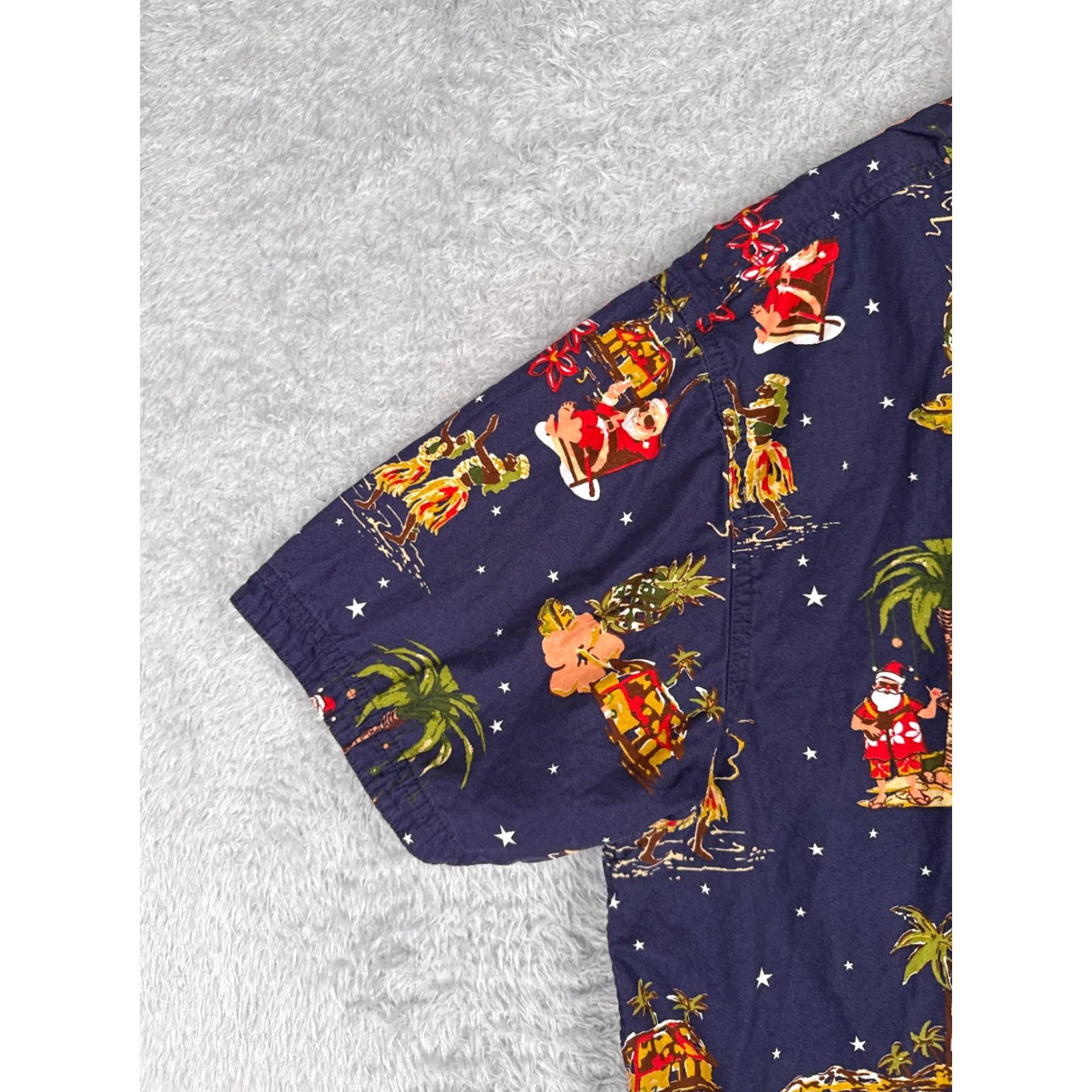 Vintage Free Planet Shirt Mens 2XL Blue Floral Santa Chistmas Luau Hawaiian Dress Shirt 2XL Mens Blue Floral Santa Christmas Theme Hawaiian Luau Shirt Size US XXL / EU 58 / 5 - 6 Thumbnail