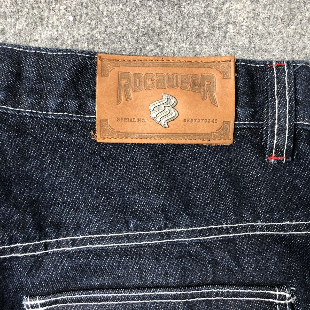 Rocawear 💢Rare💢 Vintage y2k ROCAWEAR Baggy Denim Jeans Size US 33 - 3 Thumbnail