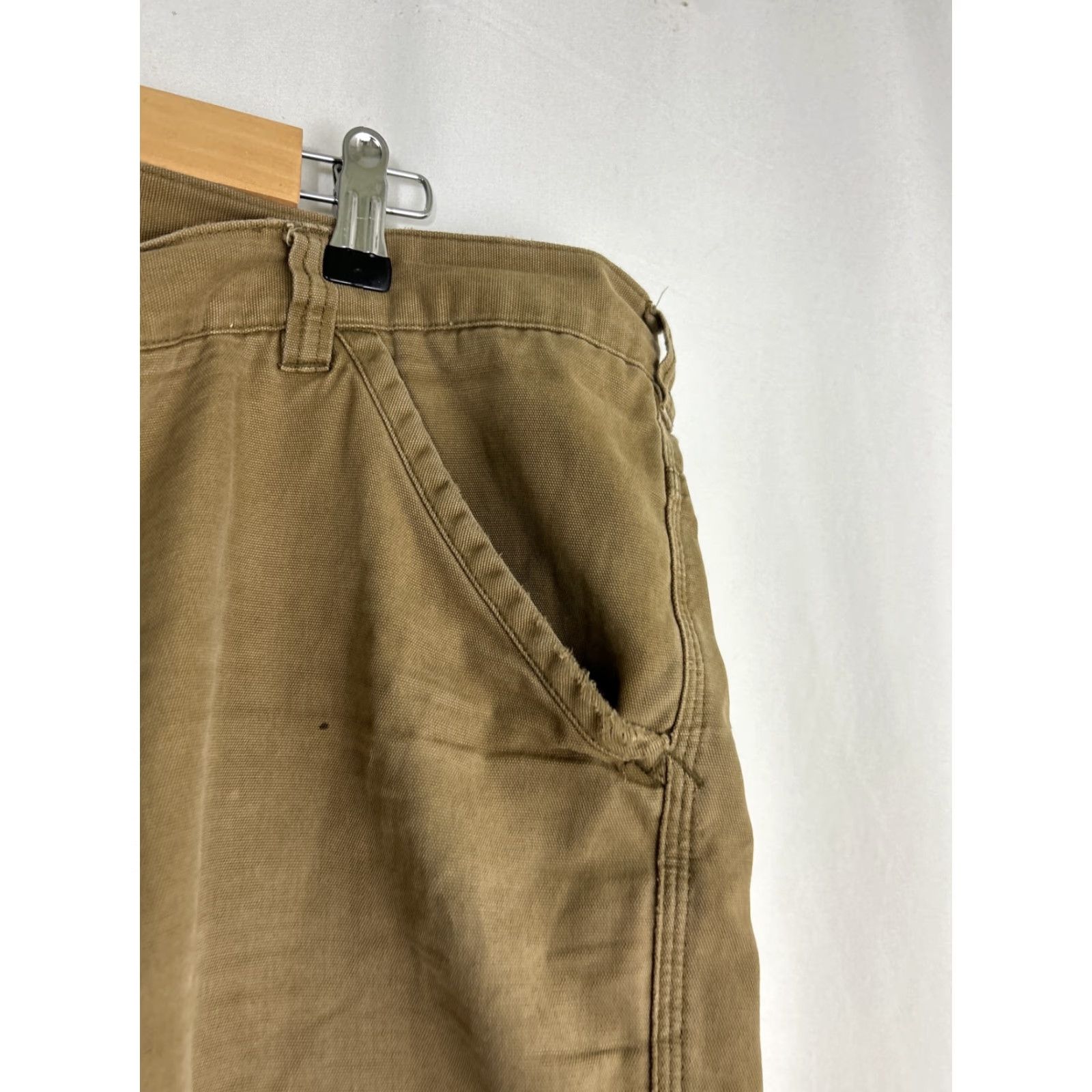Vintage REI Mens Size 40 Khaki Cargo Shorts Utility Pocket Distressed 40x11 Size US 40 / EU 56 - 3 Thumbnail