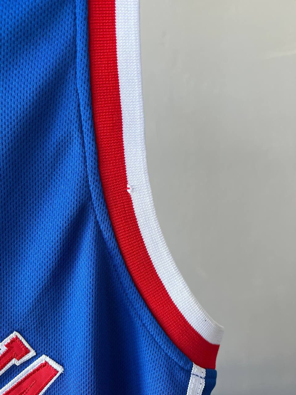Vintage VINTAGE YUGOSLAVIA TEAM #4 PETROVICH BASKETBALL JERSEY SZ M Size US M / EU 48-50 / 2 - 5 Thumbnail