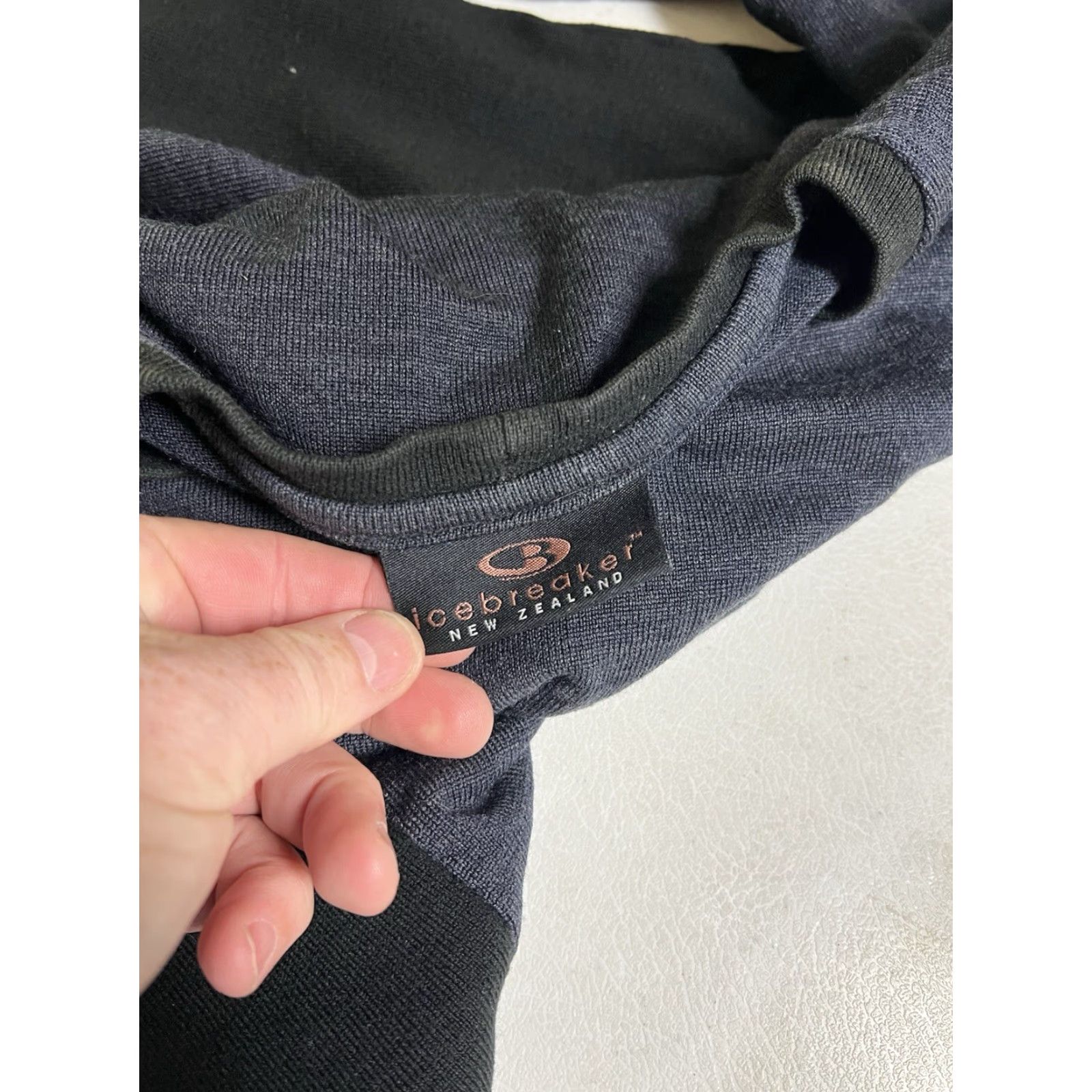 Icebreaker VINTAGE Icebreaker Long Sleeve Shirt Womens L Gray Pullover Casual Breathable Holes Distressed Size L / US 10 / IT 46 - 7 Thumbnail