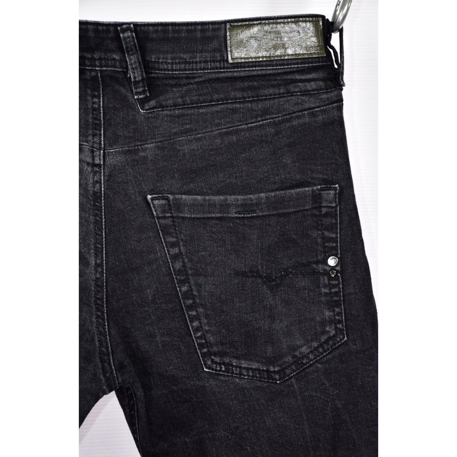 Diesel Diesel Belther 0886Z_Stretch Regular Slim-Tapered Jeans W30/L32 Men Denim Black 98% Cotton 2% Elastane Tapered Slim-DENIM Jeans Mens Size US 30 / EU 46 - 6 Thumbnail