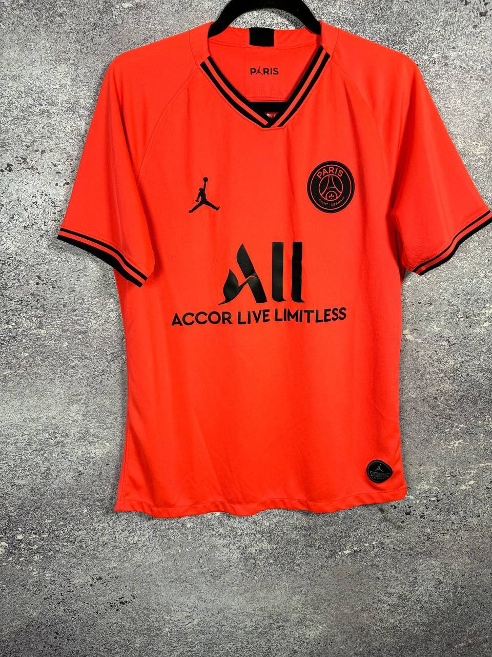 Jordan Brand × Vintage Vintage PSG 2019/20 Jordan Soccer Jersey Medium Size US M / EU 48-50 / 2 - 6 Thumbnail