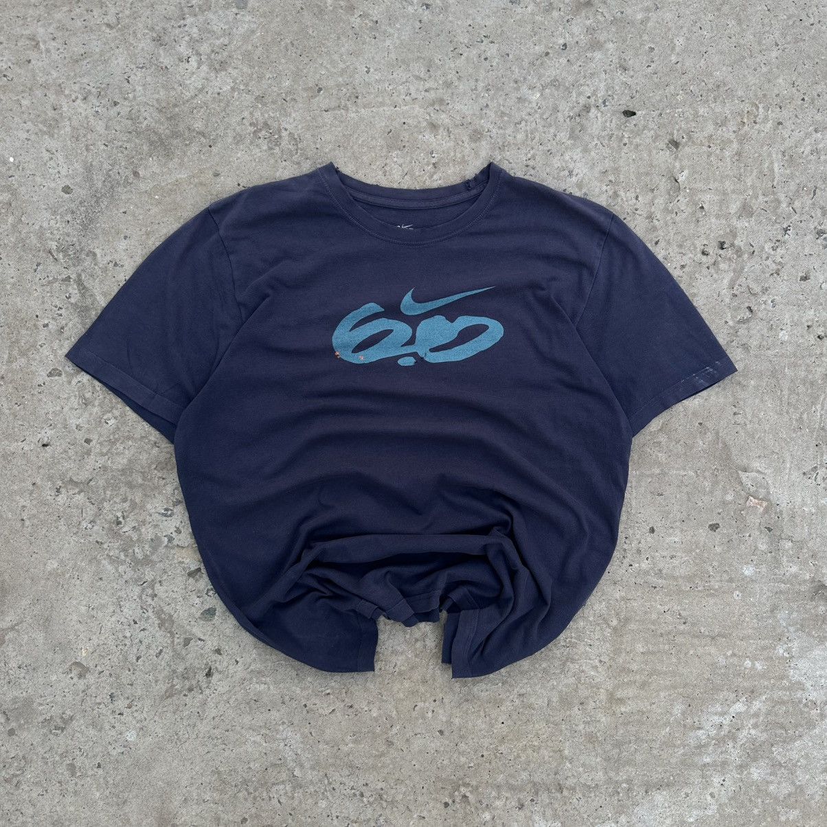 Nike Vintage Japanese Style Nike 6.0 T-shirts SK8 Big Logo 00s Size US XL / EU 56 / 4 - 1 Thumbnail