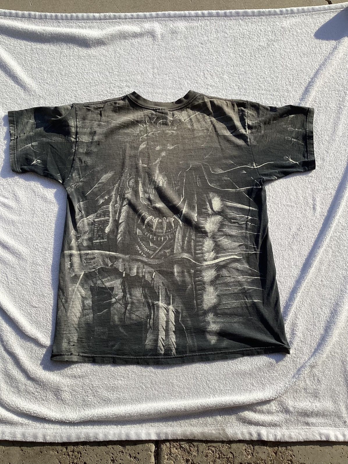 Other Native American chief skull face AOP distressed anvil Tee Size US L / EU 52-54 / 3 - 3 Thumbnail