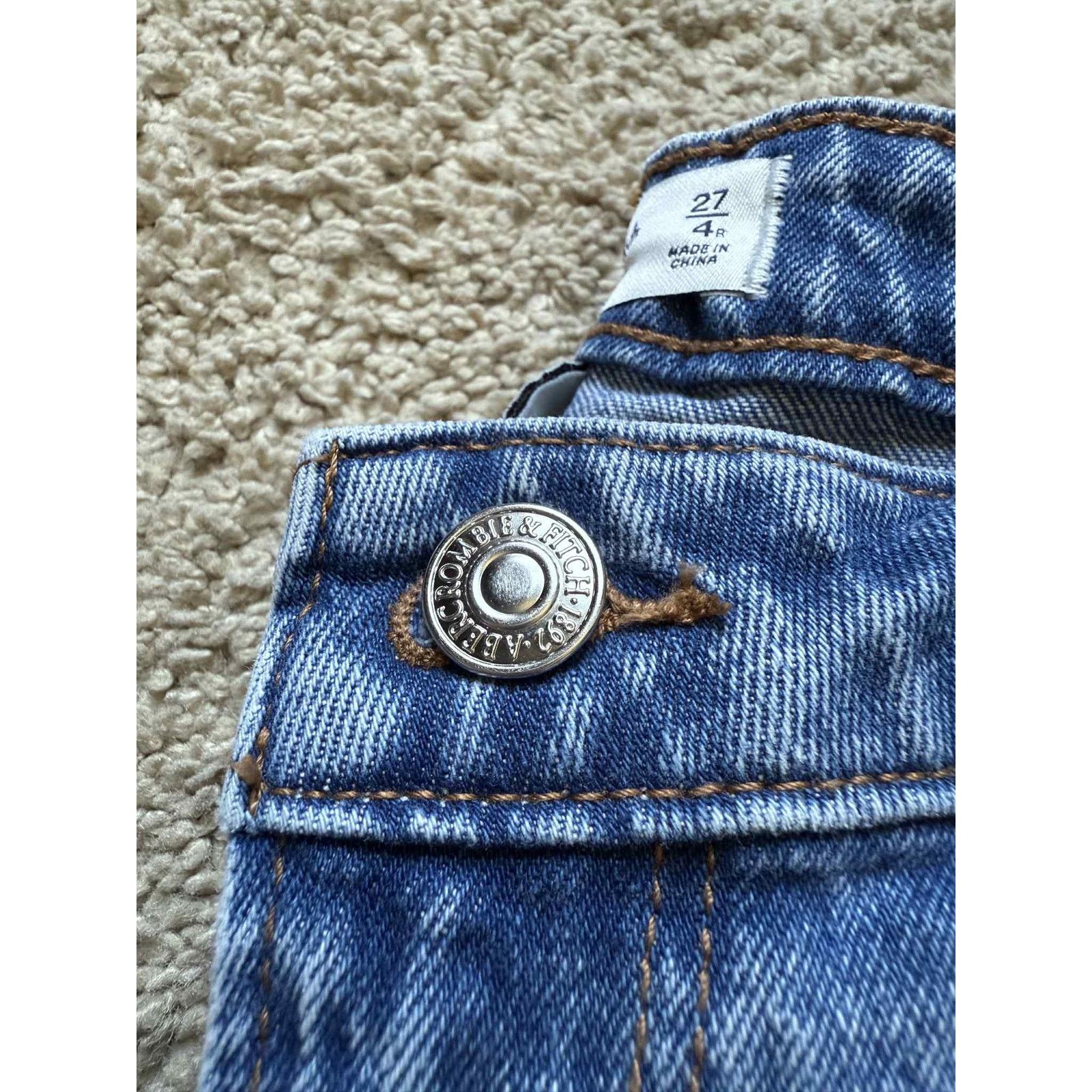 Abercrombie & Fitch Abercrombie & Fitch Curve Love Mom Jeans Blue 27 / 4R Size 27" / US 4 / IT 40 - 8 Thumbnail