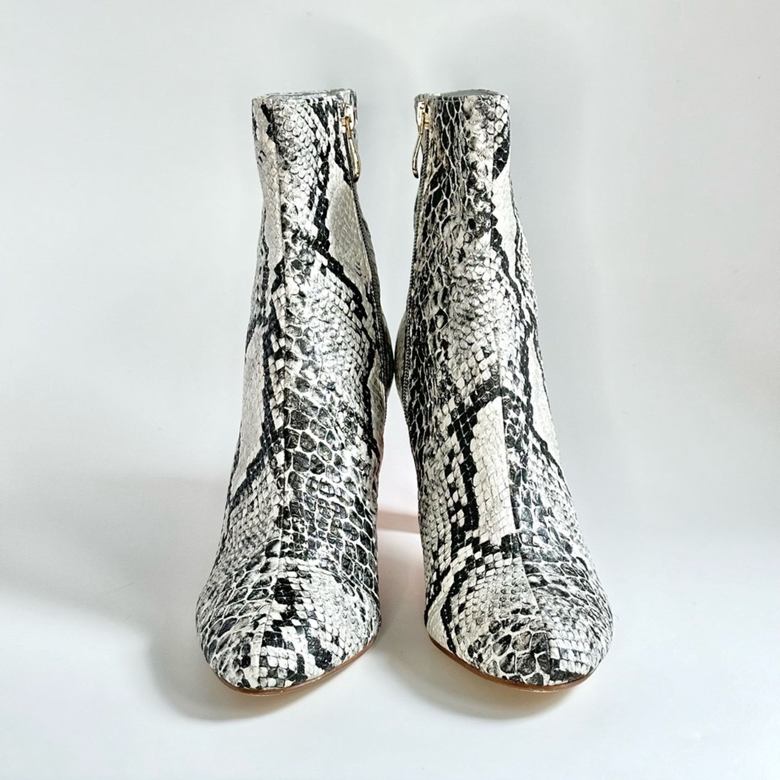 Other Cape Robbin Women Leatherette Snakeskin Oval Heel Bootie Size US 7.5 / IT 37.5 - 4 Thumbnail