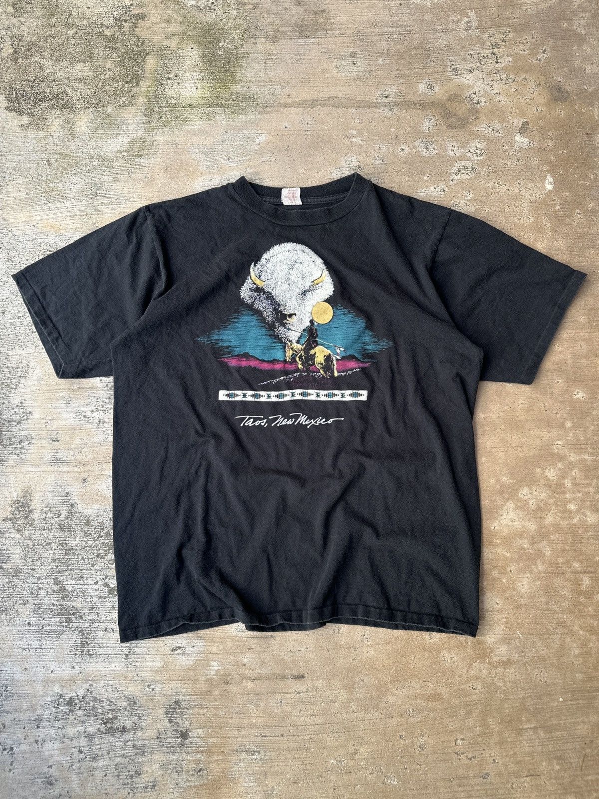 The Mountain × Vintage Vintage 90s Bison Native American New Mexico Black T-Shirt Size US M / EU 48-50 / 2 - 1 Thumbnail