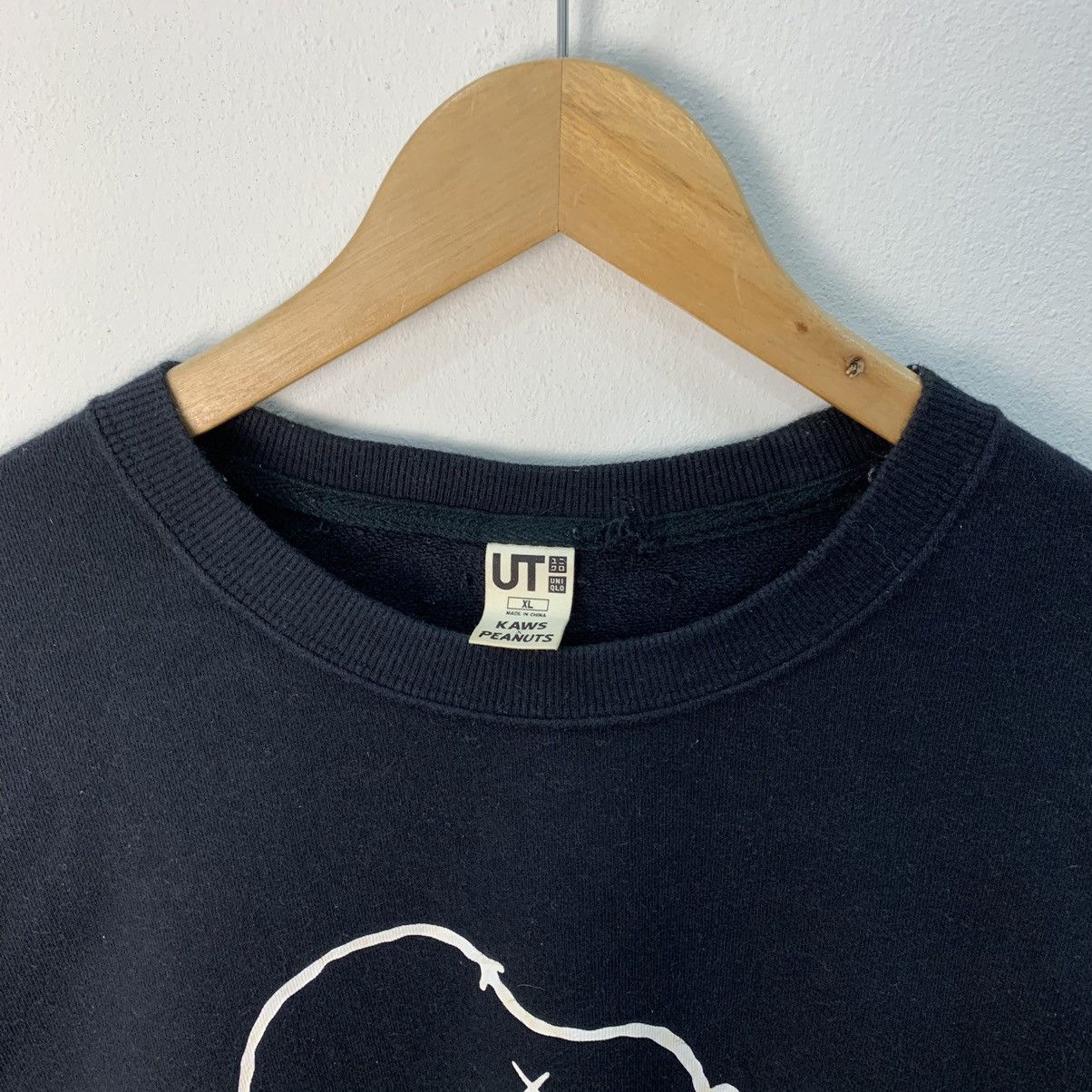 Kaws Uniqlo x kaws sweatshirt logo reverse size Large Size US L / EU 52-54 / 3 - 2 Thumbnail