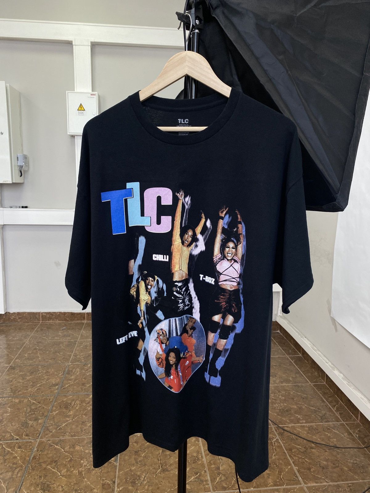 Band Tees × Rap Tees × Vintage 🇺🇸 Vintage Y2K TLC Crazy Sexy Cool Black Rap T-Shirt Rare Size US L / EU 52-54 / 3 - 1 Thumbnail
