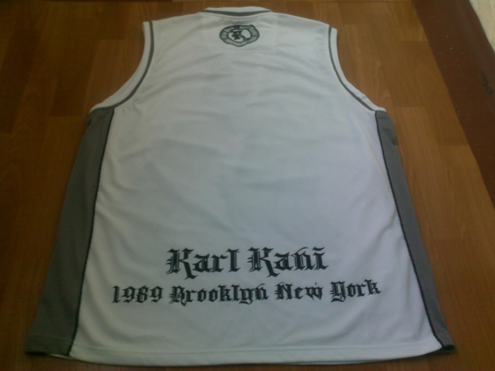 Karl Kani Karl Kani t-shirt, vintage 90s, 1990s hip hop, Y2K, size L Size US L / EU 52-54 / 3 - 8 Thumbnail