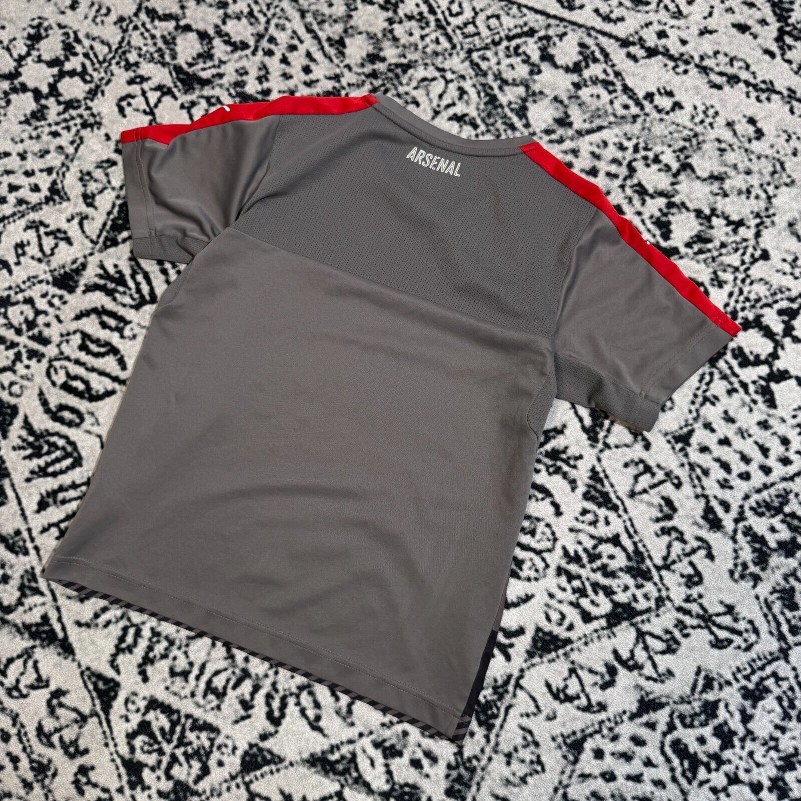 Puma × Vintage Vintage Puma Gray Polyester Jersey T-Shirt Size XS Arsenal Size US XS / EU 42 / 0 - 10 Thumbnail