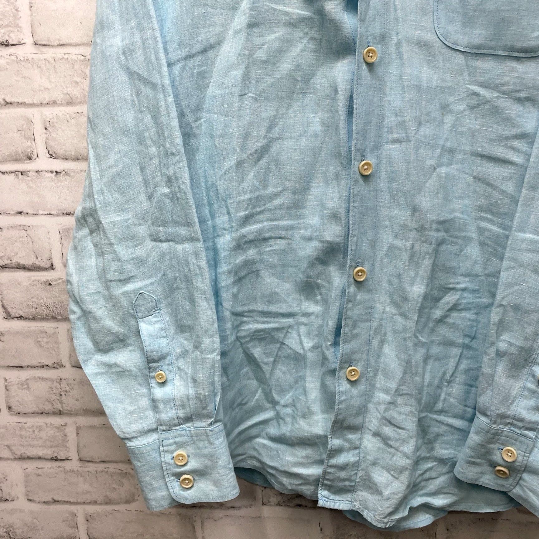 Tommy Bahama Tommy Bahama Relax Light Blue Long Sleeve Button-Up Shirt Mens XL Blue Button-Down Collar Relaxed Fit Size US XL / EU 56 / 4 - 3 Thumbnail