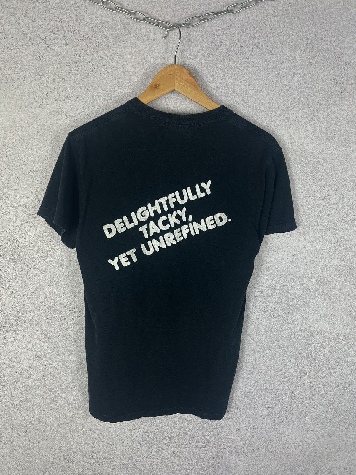 Vintage Vintage Hooters Canada Toronto T-Shirt Y2K Tee Size US S / EU 44-46 / 1 - 9 Thumbnail