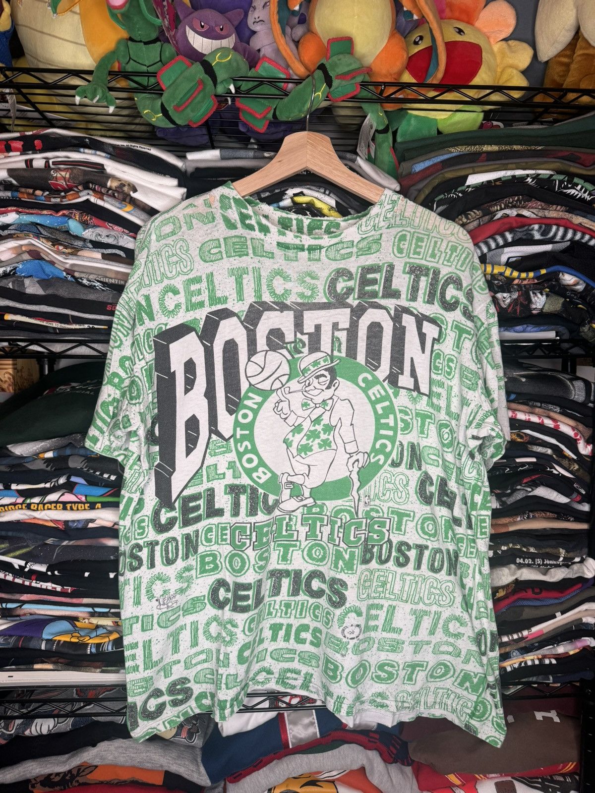 NBA × Vintage Vintage 1992 Boston Celtics Official Fan AOP XL Graphic Tee Size US XL / EU 56 / 4 - 1 Thumbnail