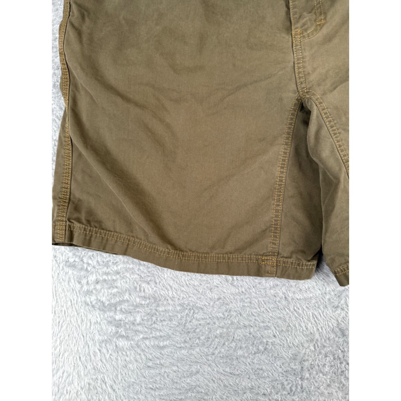 Vintage VINTAGE Columbia Mens Shorts 38 Green Beige Canvas Cargo 8in Inseam Regular 36x8 Casual Outdoors Men Size US 38 / EU 54 - 3 Thumbnail