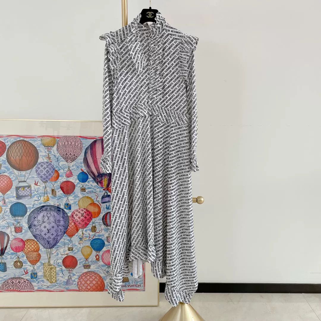 Vetements Vetements Logo Print Sleeveless Dress - dmc Size US S / EU 44-46 / 1 - 1 Thumbnail