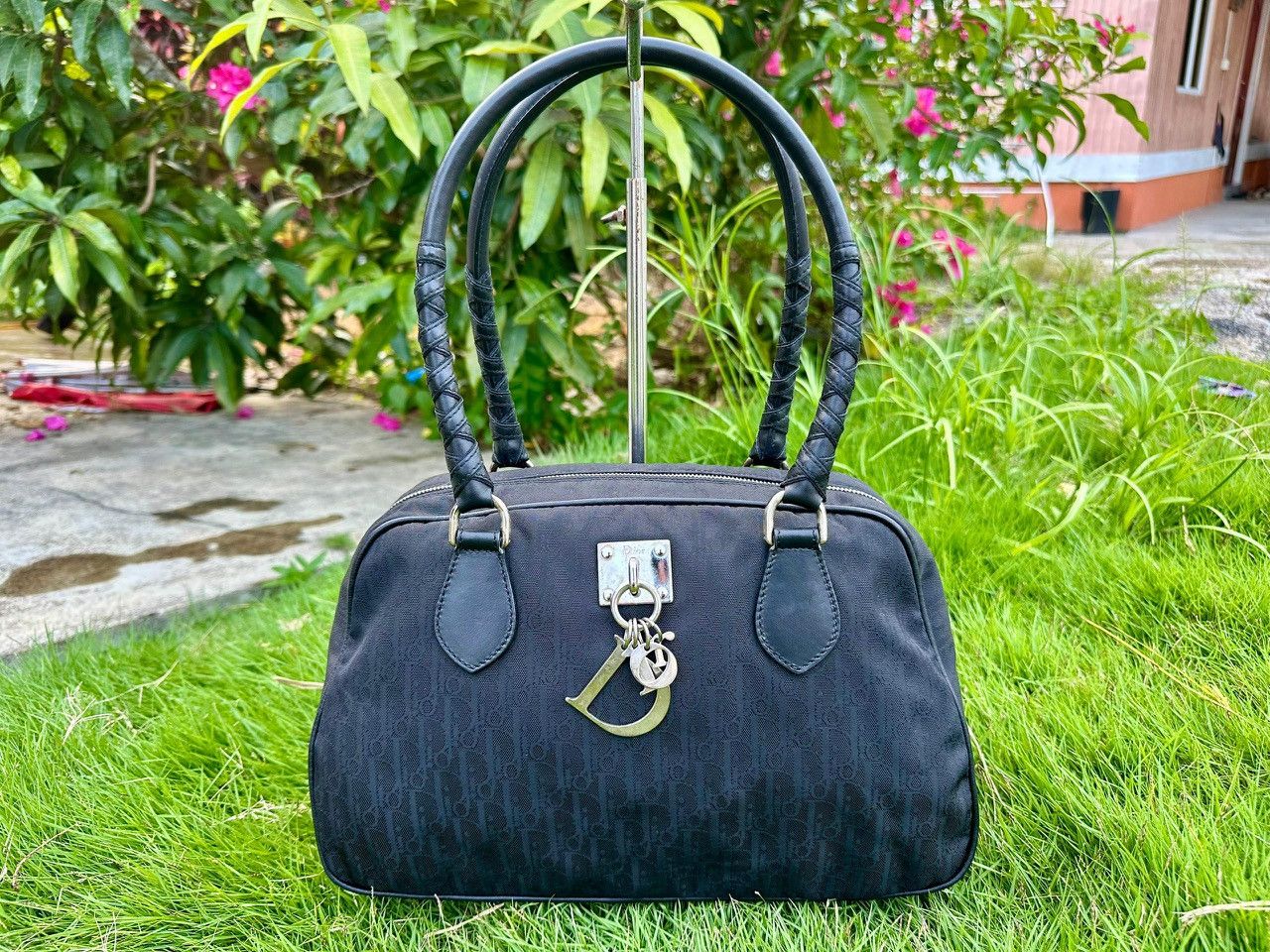 Dior Authentic Christian Dior Oblique Shoulder Bag Size ONE SIZE - 1 Thumbnail