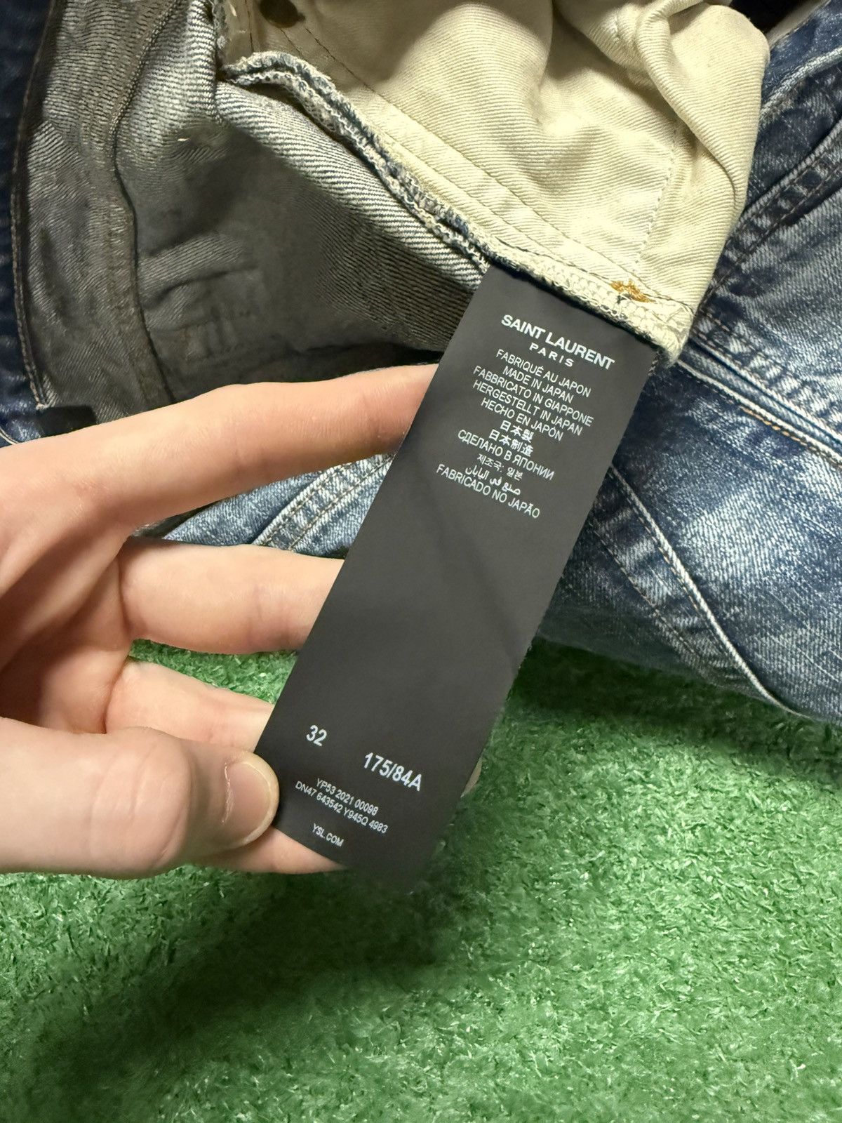 Saint Laurent Paris Saint laurent distressed jean shorts Size US 32 / EU 48 - 5 Thumbnail