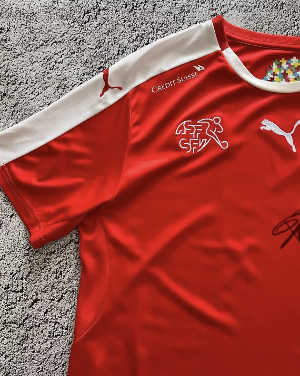 Puma Switzerland 2016-2017 Home Football Soccer Jersey Puma Size US L / EU 52-54 / 3 - 4 Thumbnail