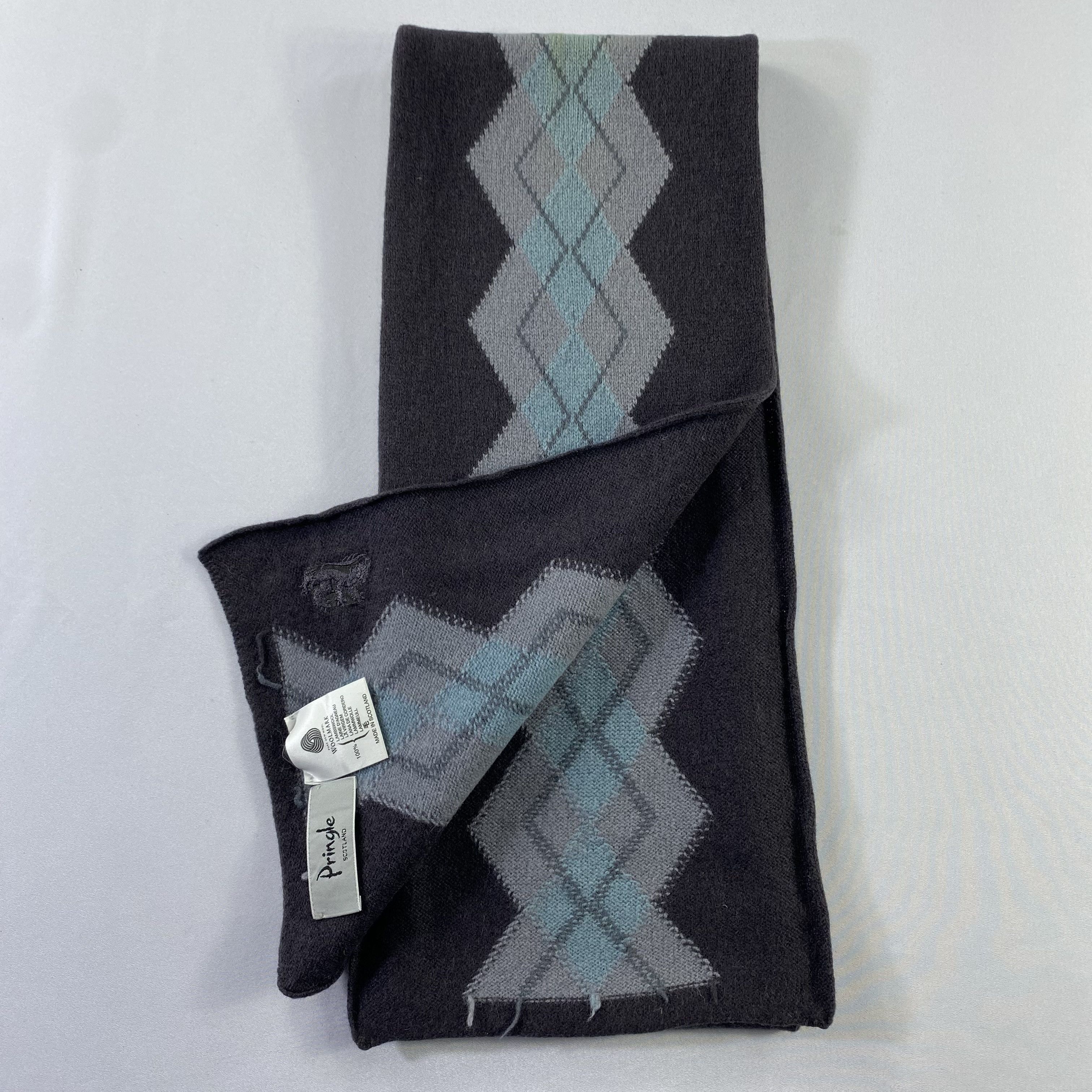 Pringle Of Scotland Scarf / Muffler / Neckwear