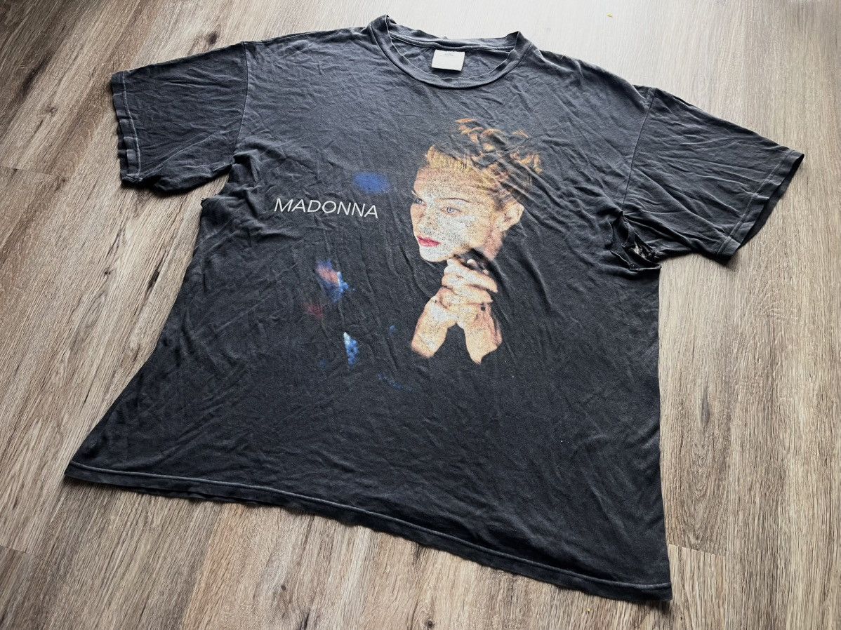 Band Tees × Vintage Vintage Madonna Oversized Natural Distressed singer Shirt Size US XL / EU 56 / 4 - 2 Thumbnail
