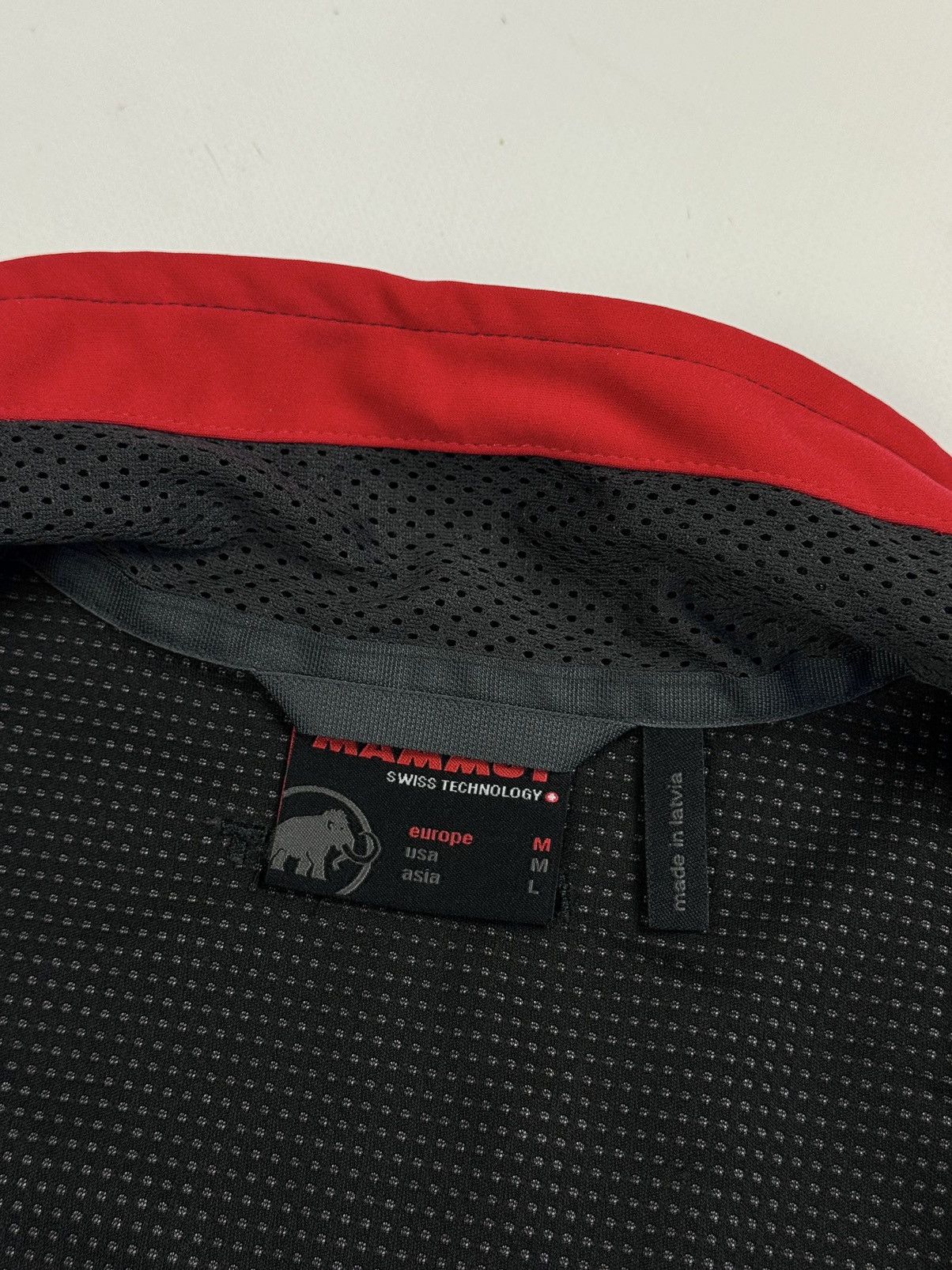 Mammut MAMMUT Windstopper Switzerland Red Vest Sleeve Less Jacket Size M / US 6-8 / IT 42-44 - 14 Thumbnail