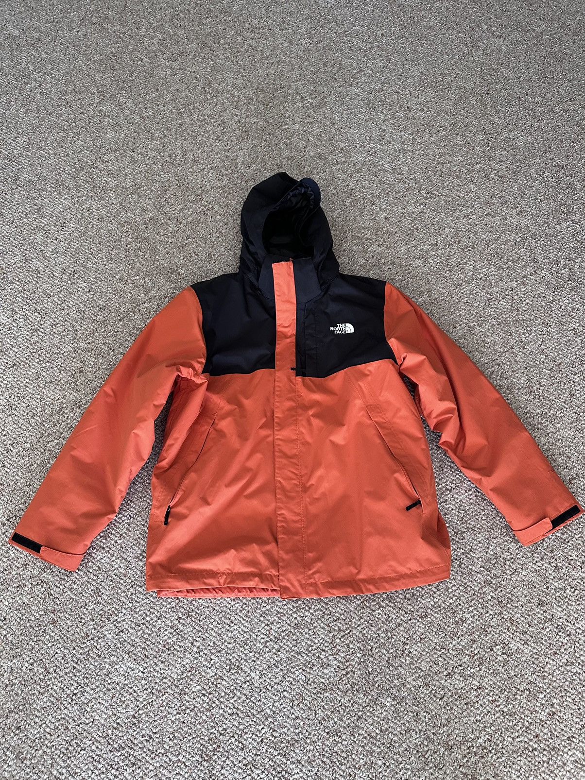 Image of The North Face North Face Winter Jacket XL in Black Orange, Men's