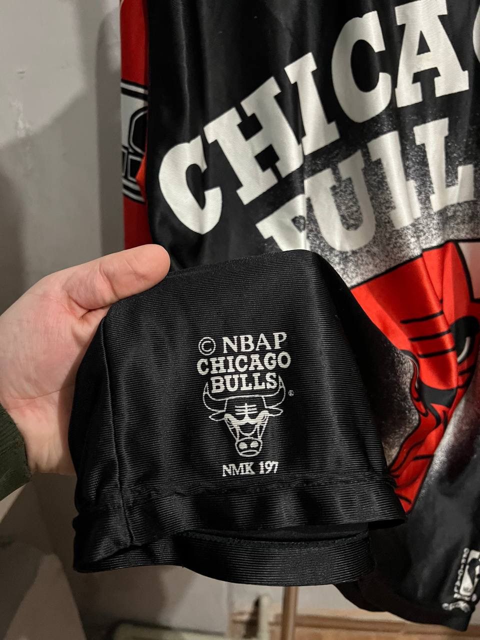 Nutmeg RARE! 90’S NBA CHICAGO BULLS OVER PRINT BASKETBALL JERSEY L Size US L / EU 52-54 / 3 - 9 Thumbnail